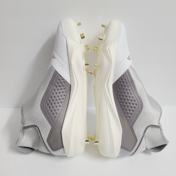 Athletic_Shoes